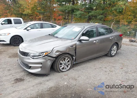 2017 Kia Optima Lx z USA, uszkodzony, nr VIN 5XXGT4L33HG145188